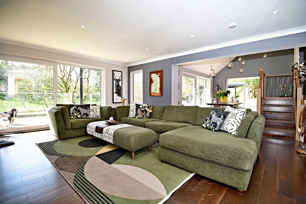 Property photo 1 of 36