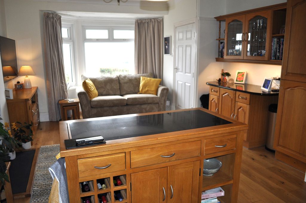 Property photo 2 of 21 Image 2