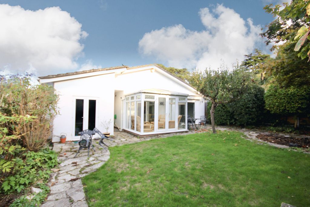 Property photo 3 of 27