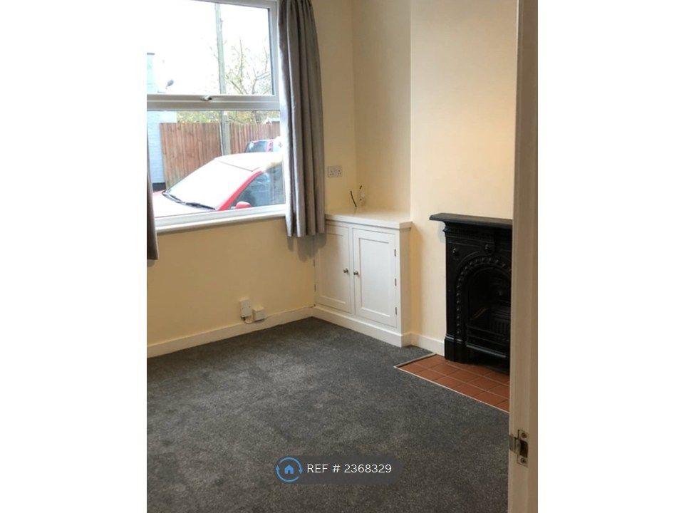Property photo 3 of 8