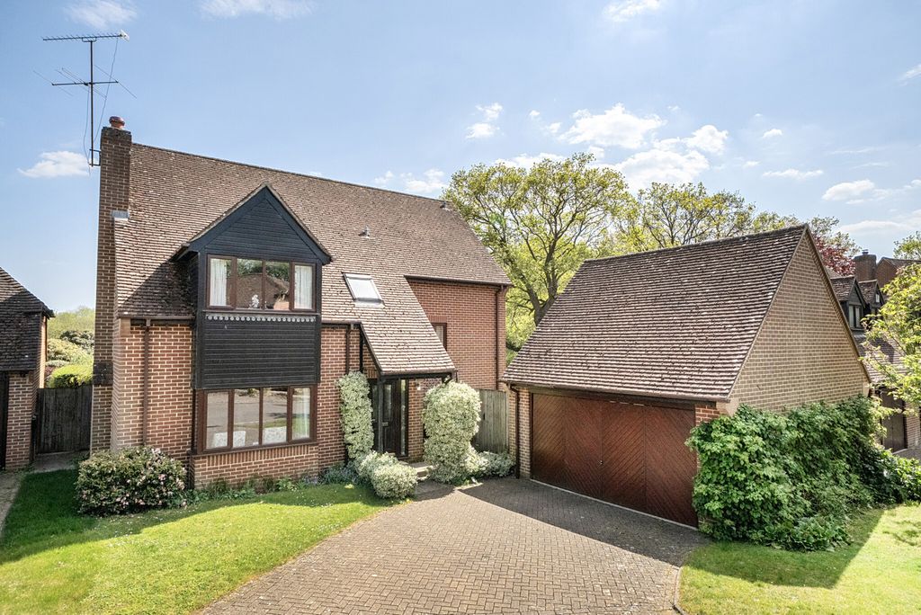 Property photo 1 of 24 1447870-1-69Ef649...