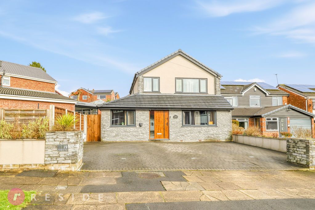 Property photo 1 of 18 House