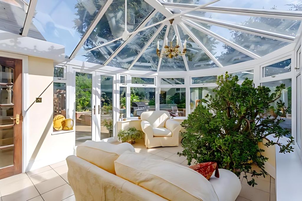 Property photo 3 of 23