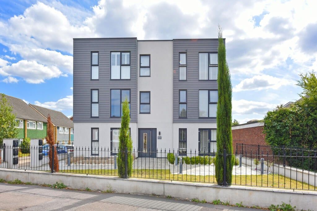 Property photo 1 of 10