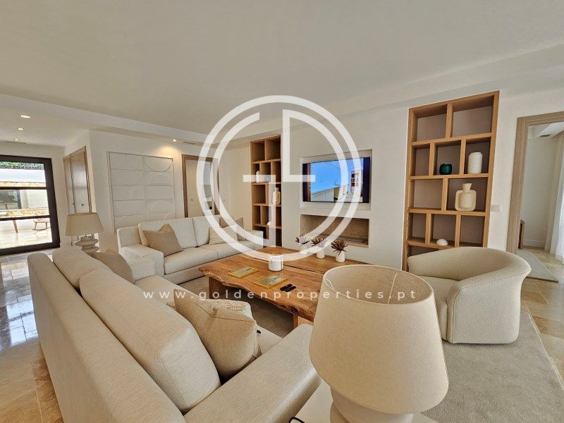 Property photo 1 of 35