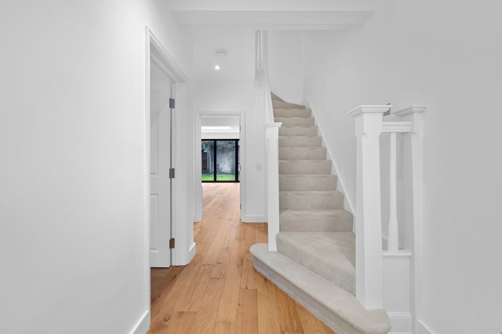 Property photo 2 of 20 Picture No. 20