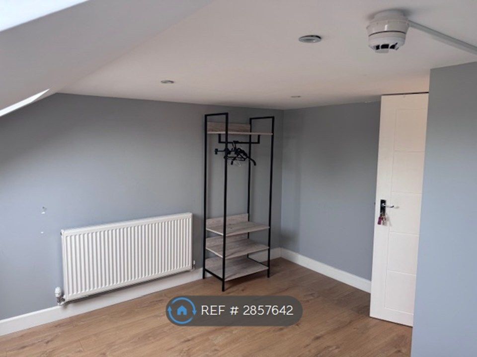 Property photo 2 of 3