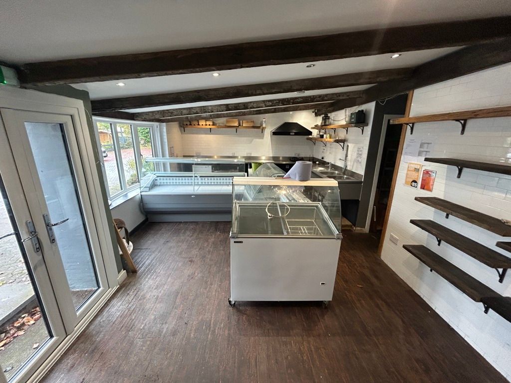 Property photo 3 of 3 Photo 5