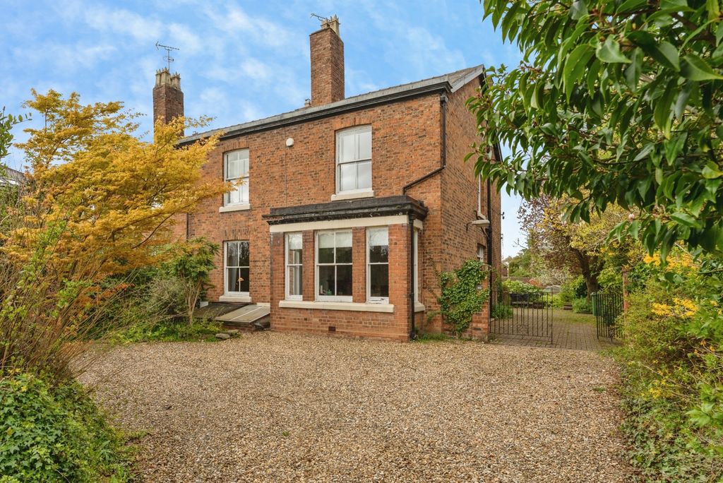 Property photo 2 of 43 Front