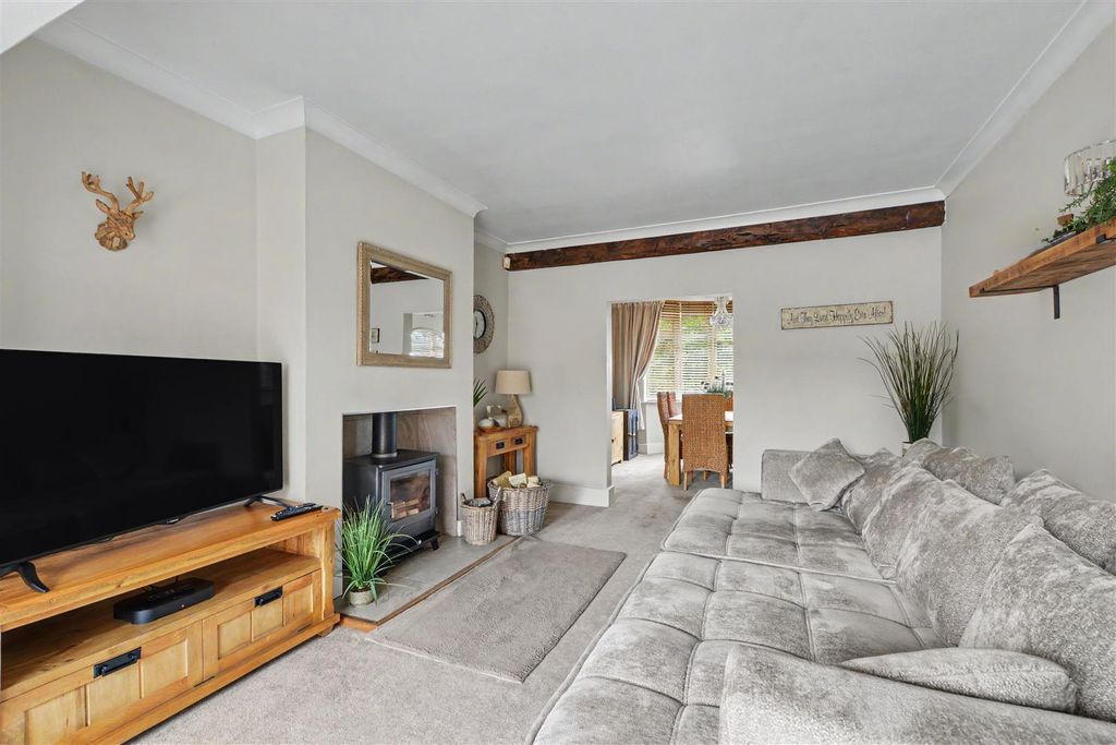 Property photo 2 of 43 Living Room