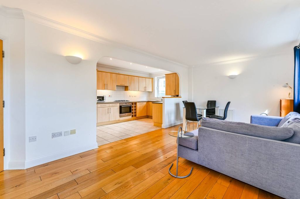 Property photo 3 of 15