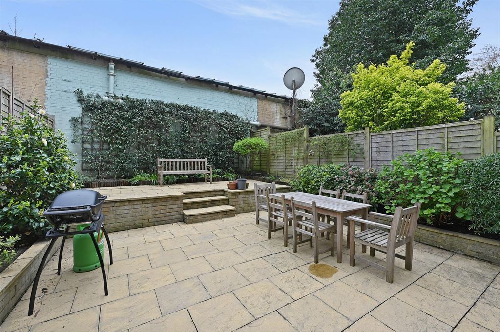 Property photo 1 of 11 Sinclair Road -