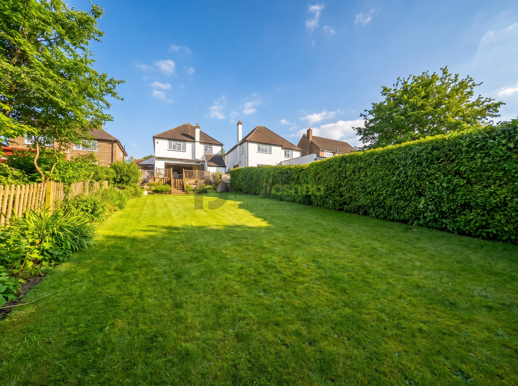 Property photo 1 of 16 Garden_House_Rear_Summer