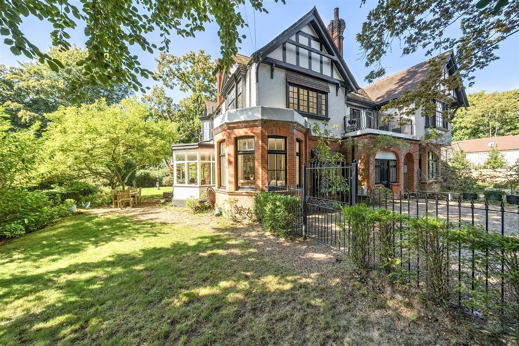 Property photo 1 of 14 1357231-18-68cd66B2F06E9.Jpg