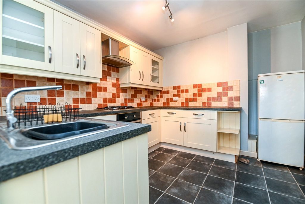 Property photo 3 of 16 Picture No. 04