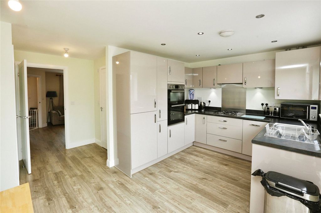 Property photo 3 of 16 Picture No. 07