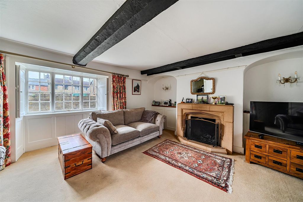 Property photo 2 of 25 1388243-8-69B016Aa37195.Jpg