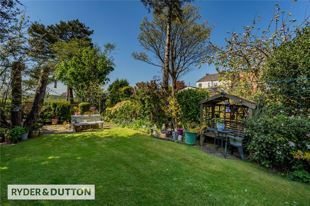 Property photo 1 of 35 Picture No. 27