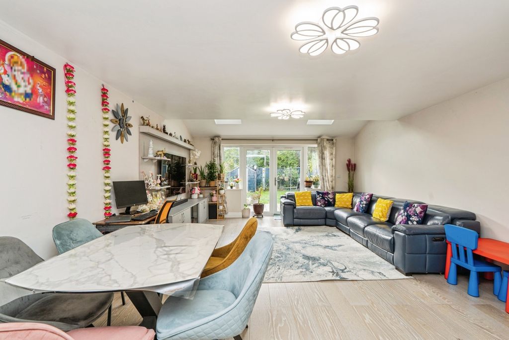 Property photo 2 of 21 Photo