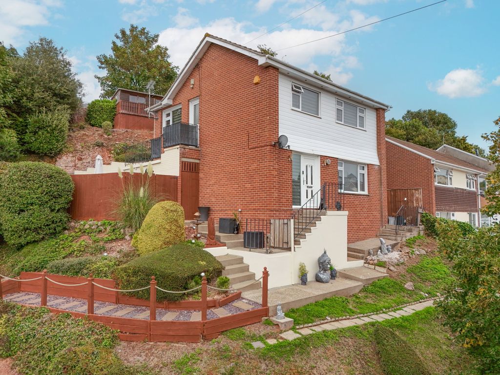 Property photo 1 of 25