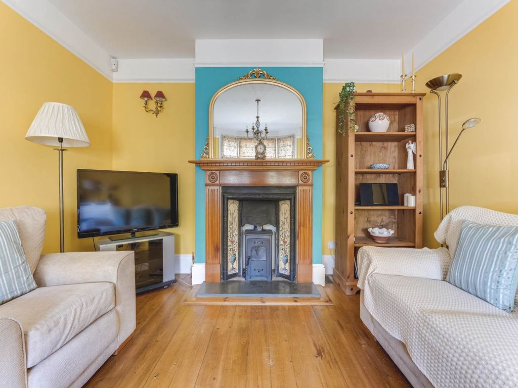 Property photo 2 of 20 Lounge