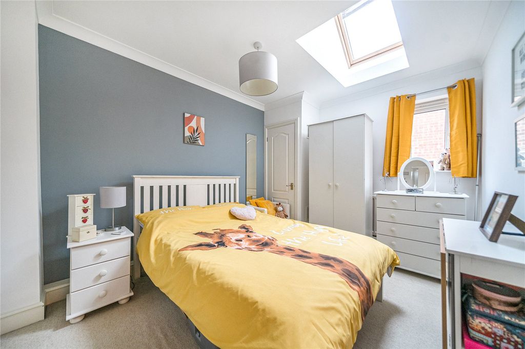 Property photo 3 of 18 Picture No. 02