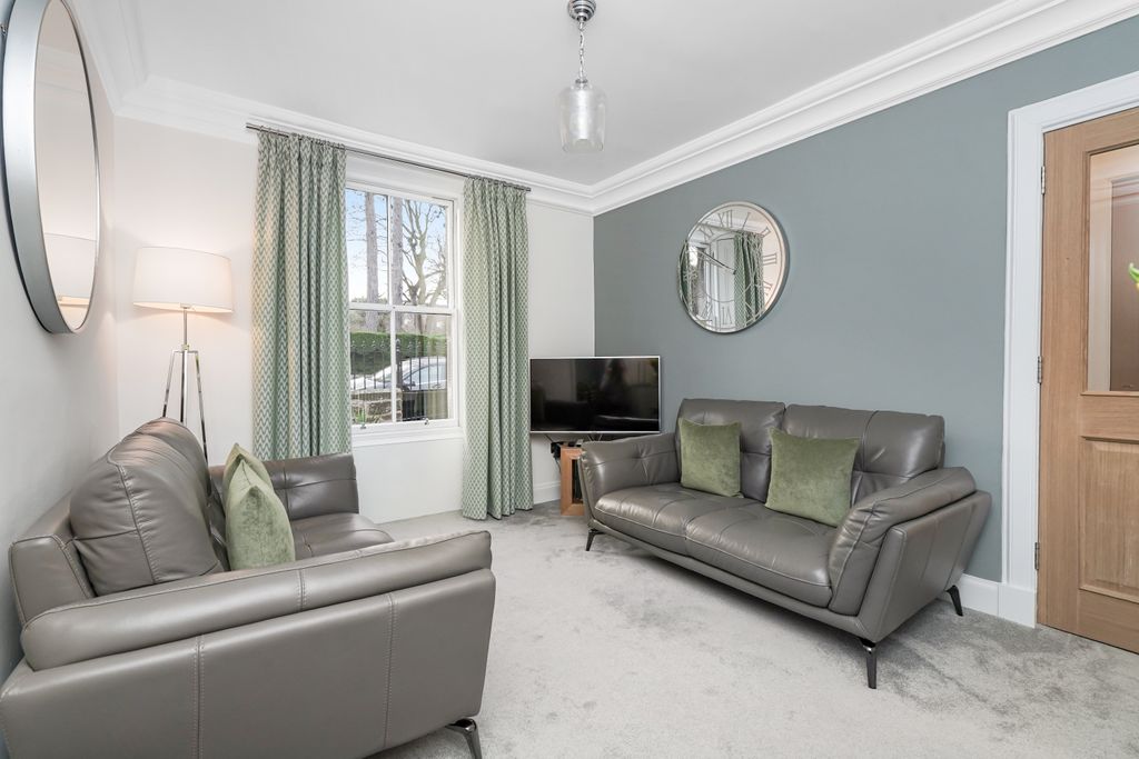 Property photo 2 of 14 Property Image 2