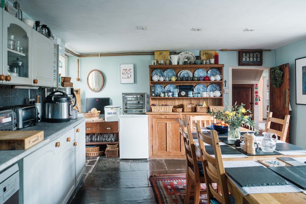 Property photo 3 of 28 327145 - A0Op600000C3O3Imaf_N117Edit.Psd