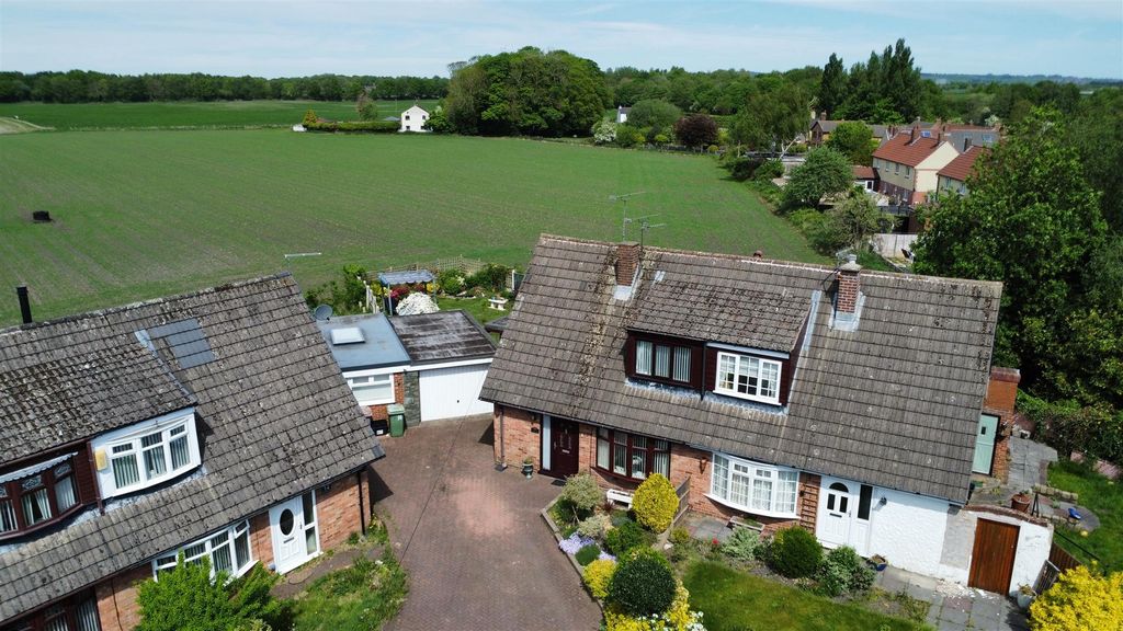 Property photo 1 of 26 Knowsley View For Sale