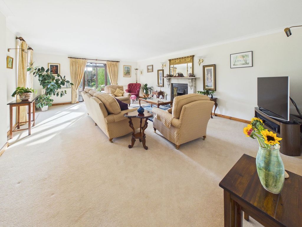 Property photo 2 of 38