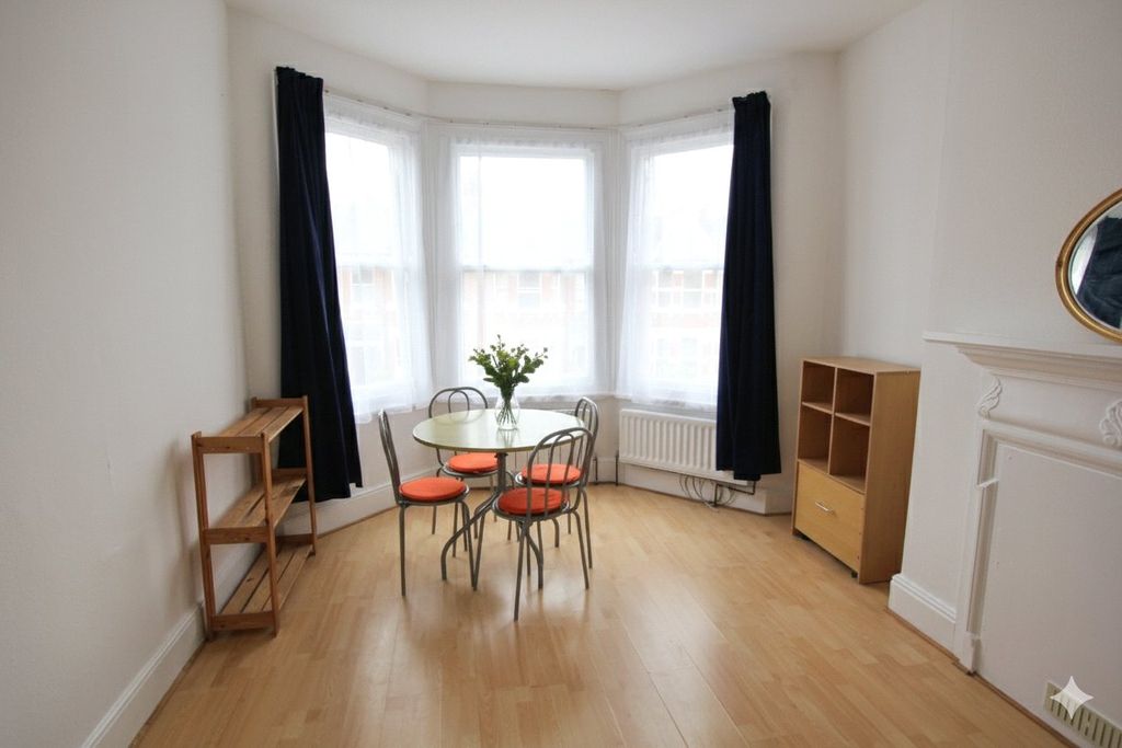 Property photo 1 of 8 Picture No. 21