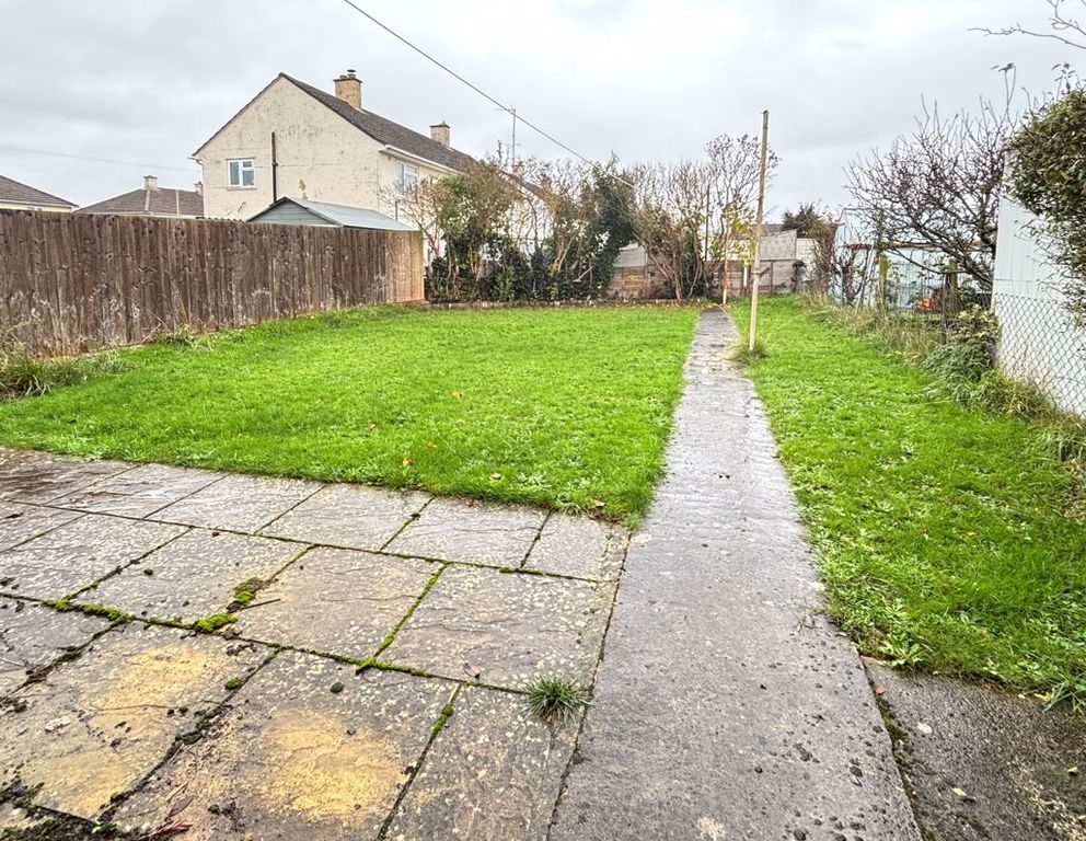 Property photo 3 of 9 Photo 8