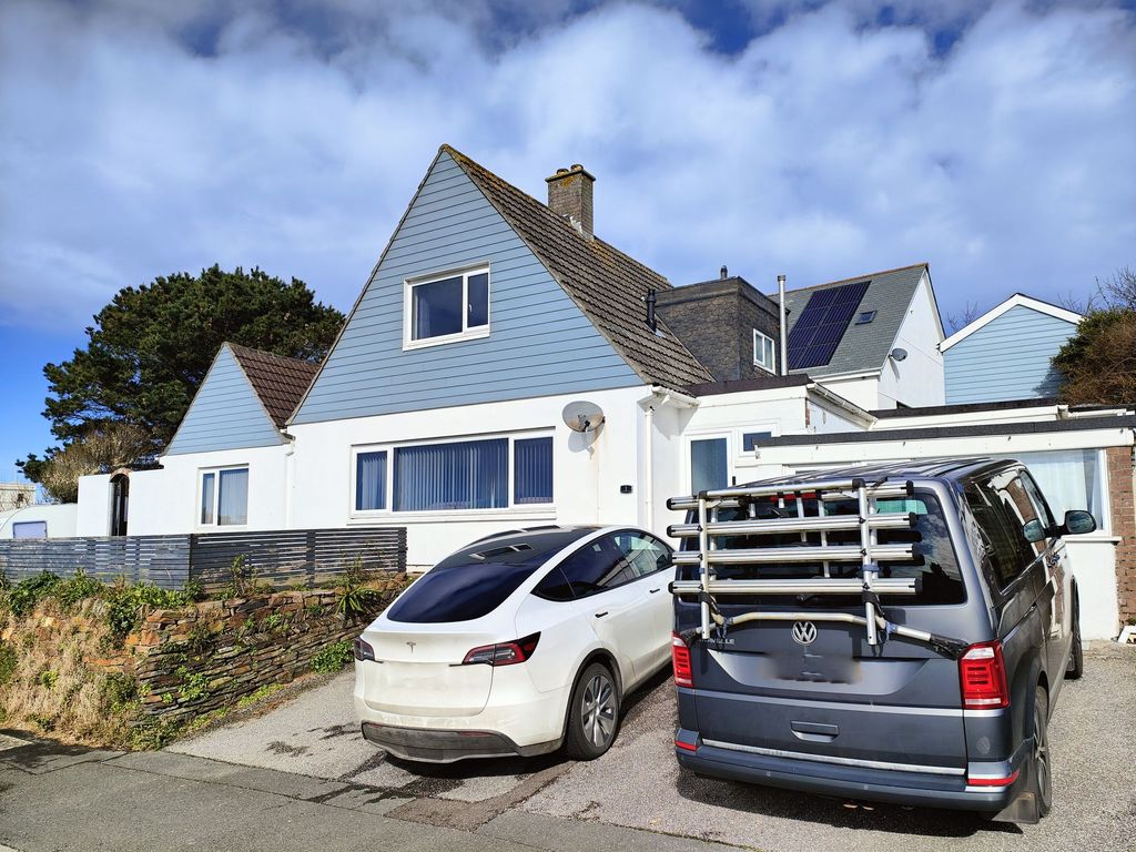 Property photo 1 of 27 External