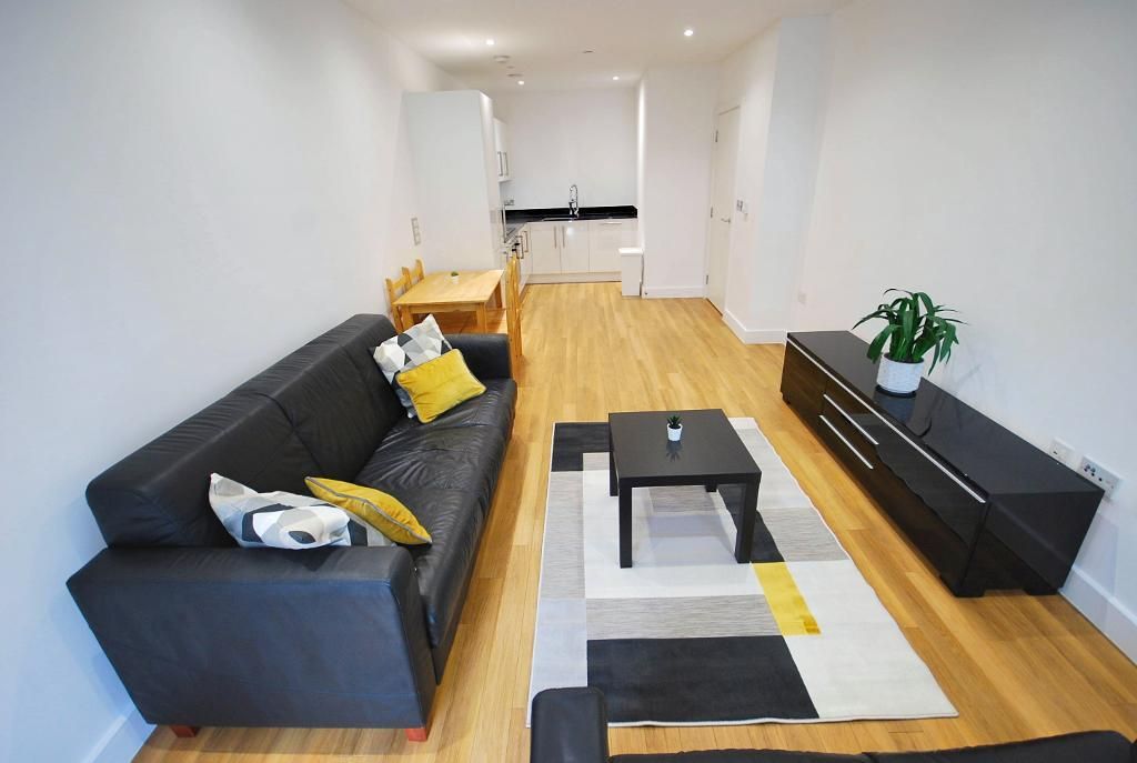 Property photo 3 of 10 Living