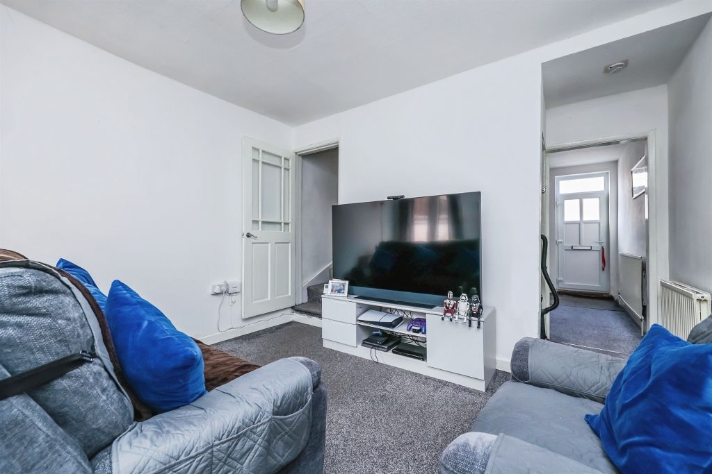 Property photo 2 of 20