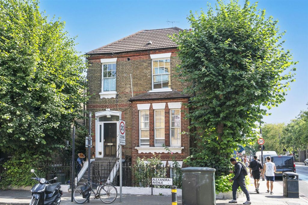 Property photo 1 of 6
