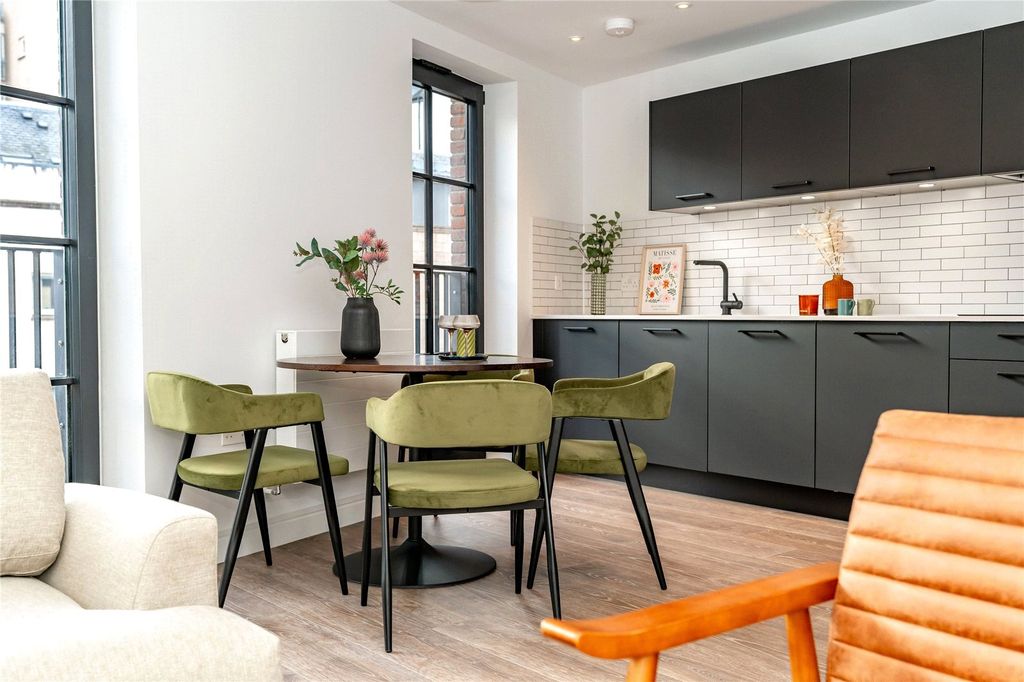 Property photo 3 of 29 Picture No. 19