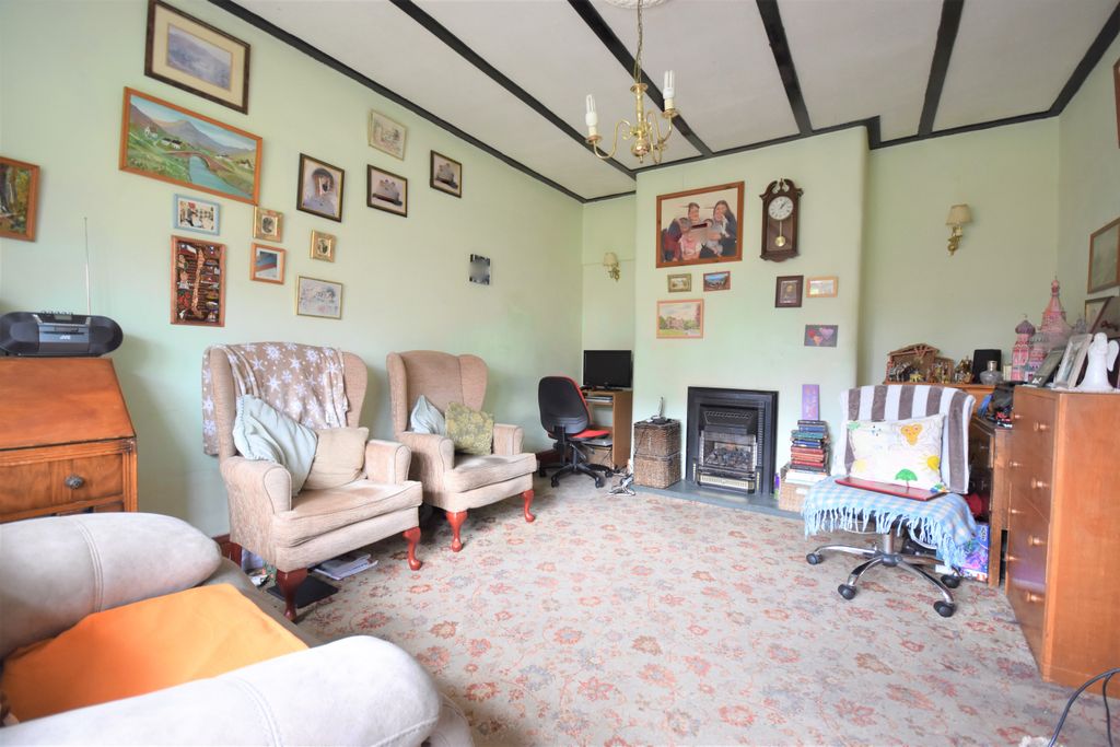 Property photo 3 of 20