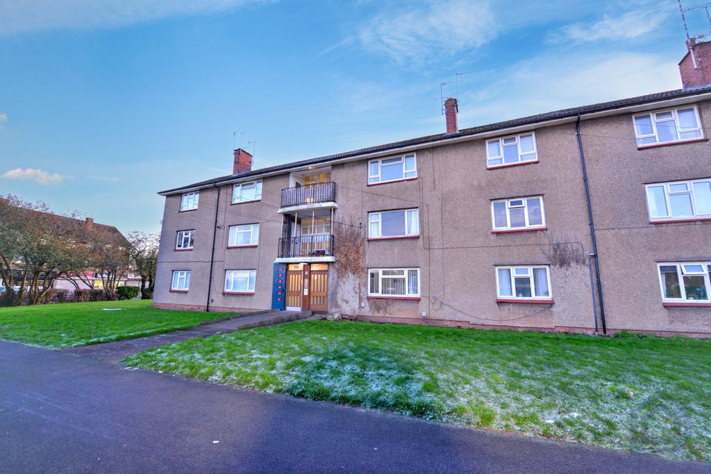 Property photo 2 of 11