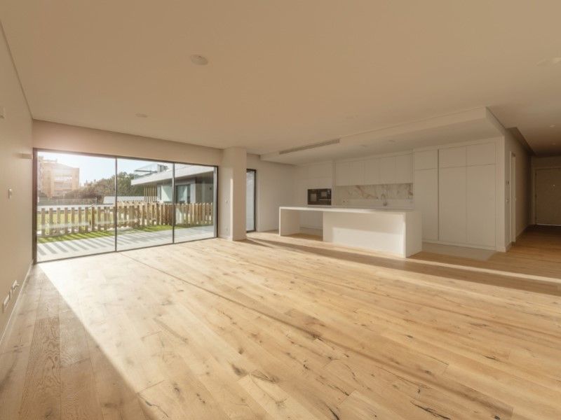 Property photo 2 of 42