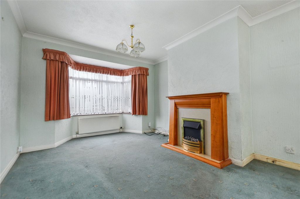 Property photo 2 of 17 Picture No. 14