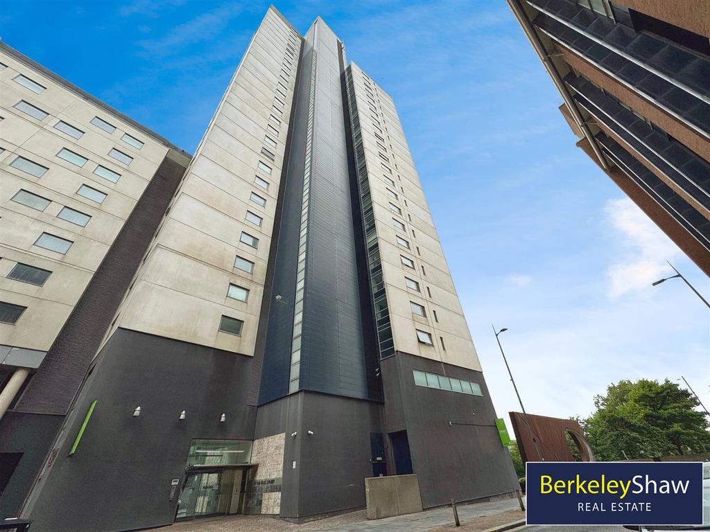 Property photo 1 of 10 Beetham Tower