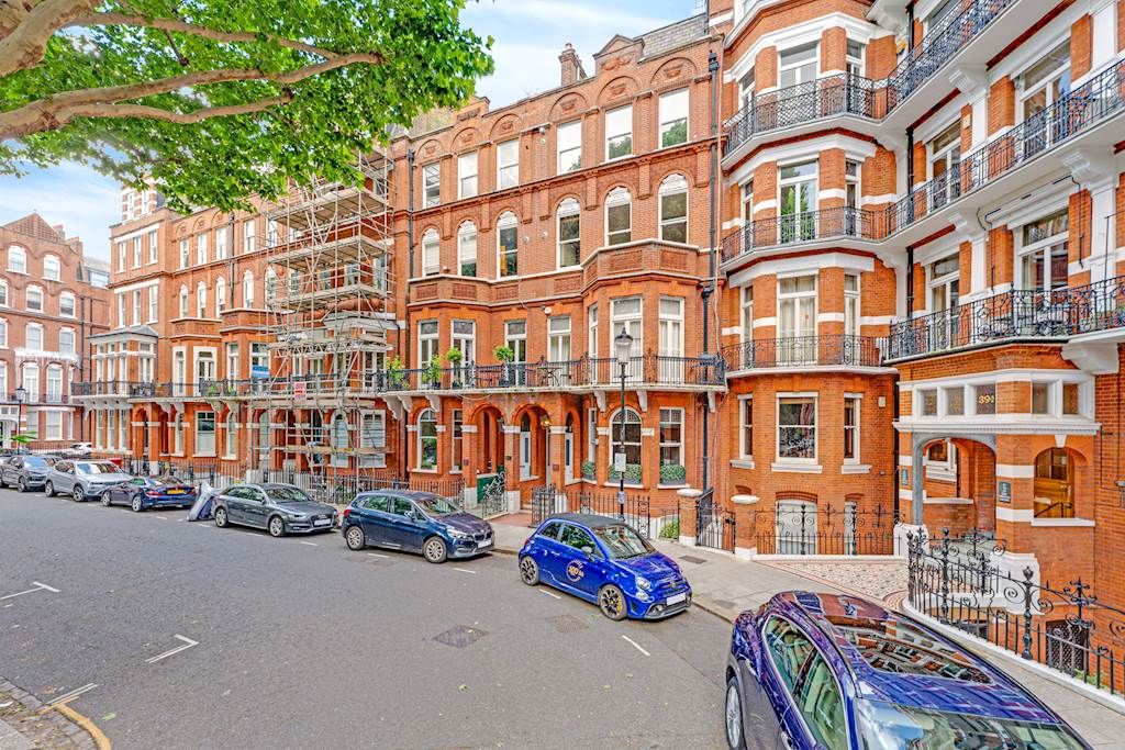 Property photo 1 of 21 Beautiful Period Building