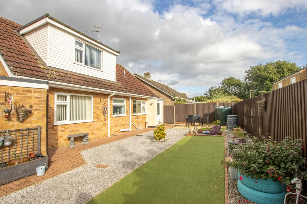 Property photo 2 of 19 3651084