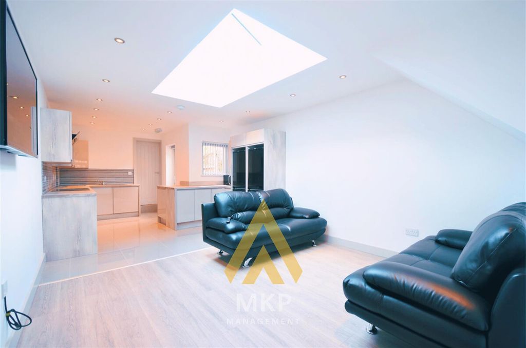 Property photo 3 of 15 3.Png