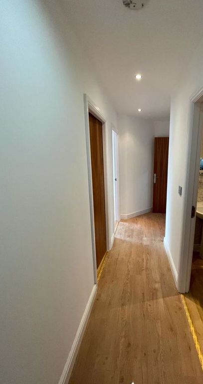 Property photo 3 of 5 Hall