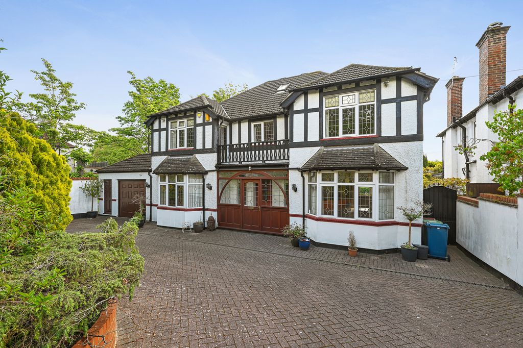Property photo 1 of 15 1