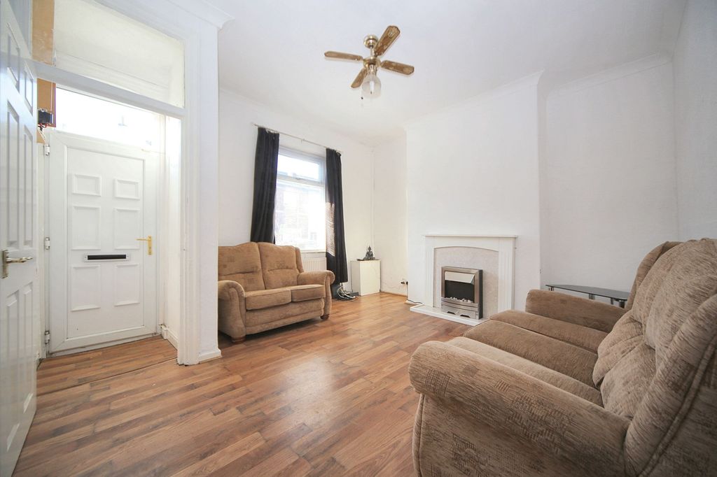 Property photo 2 of 19