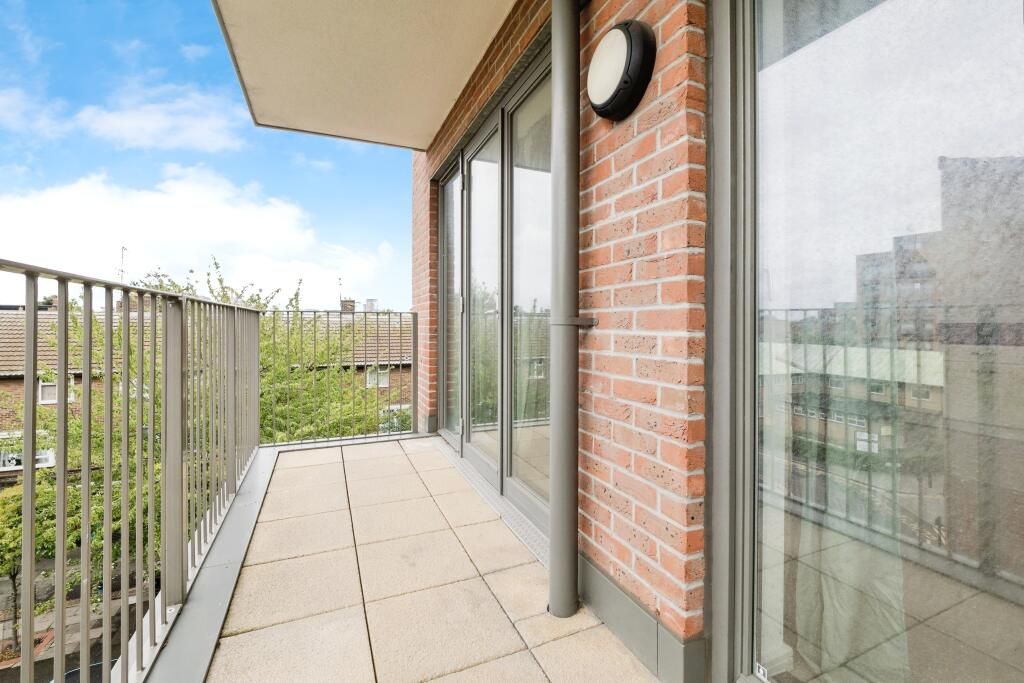 Property photo 3 of 15 E9Fca5c0E406Fe4Fbad3c9B33Bf94214