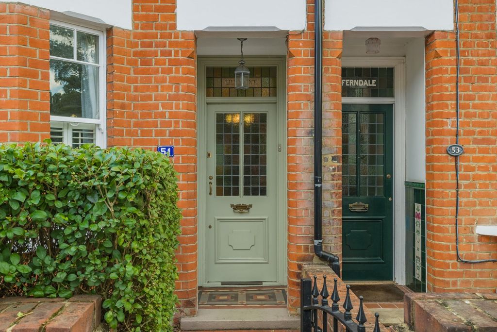 Property photo 2 of 25 Picture No. 23